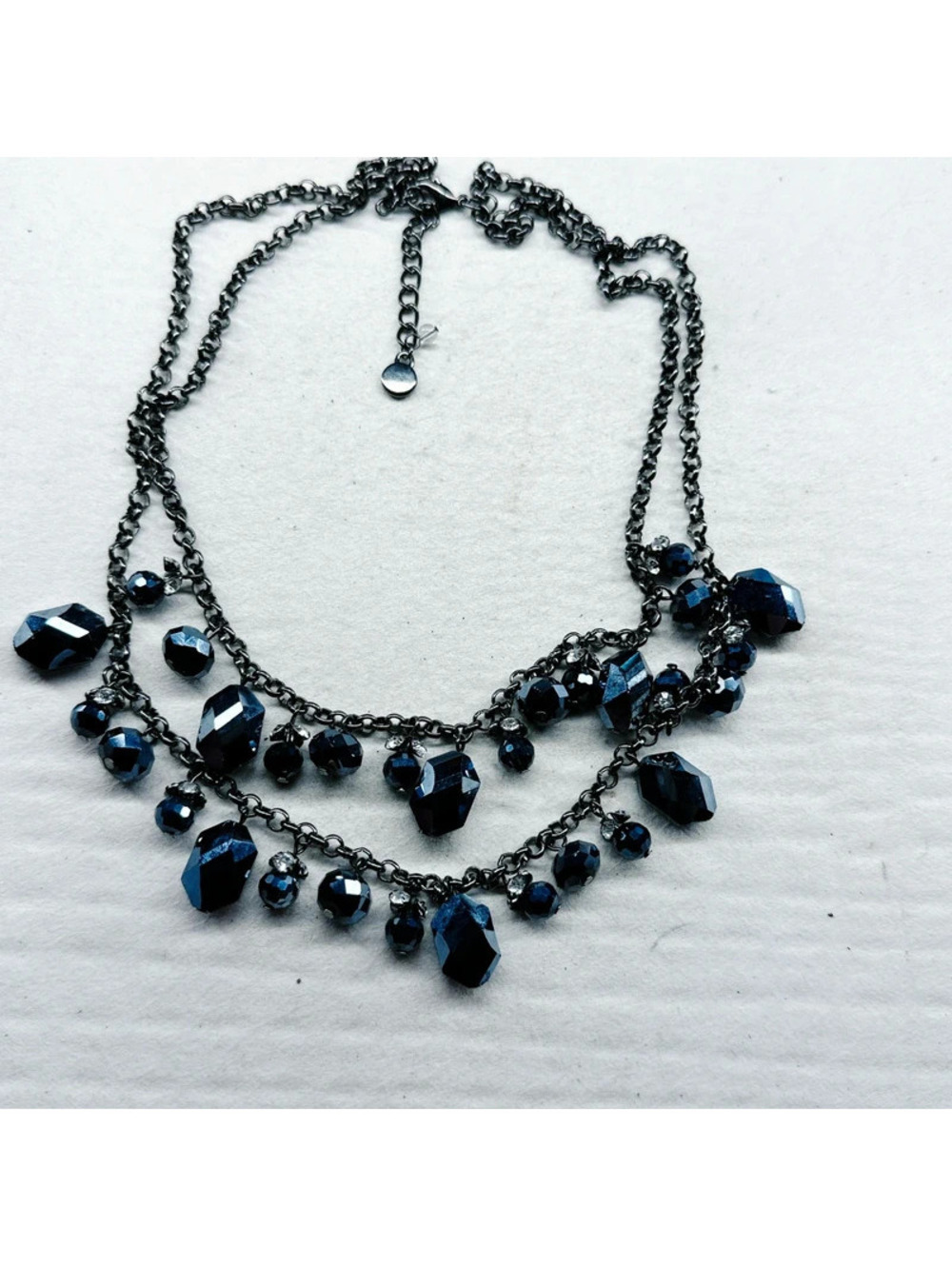 5502gc. Daisy Fuentes Gunmetal Necklace Bling